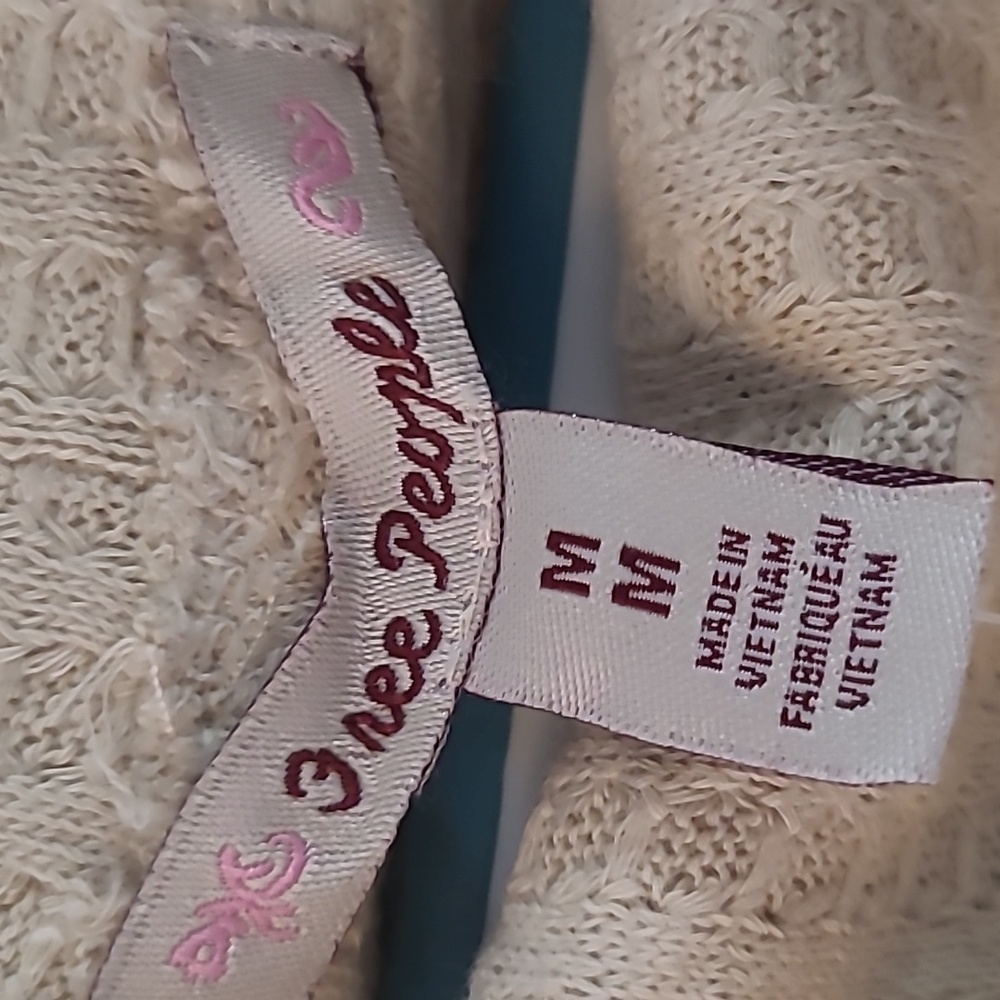 Free People .. Juicy Long Sleeve .. Stone Cold  .. Medium .. NWT‎ - Picture 2 of 7